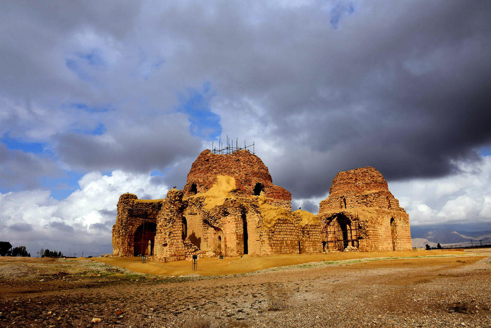 بنای یادمان سروستان