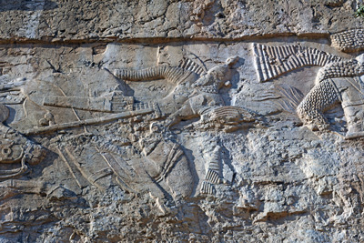 سنگ‌نگاره پیروزی اردشیر یکم بر اردوان پنجم